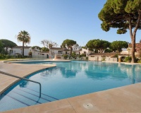 Resale - Town house - Marbella - Elviria