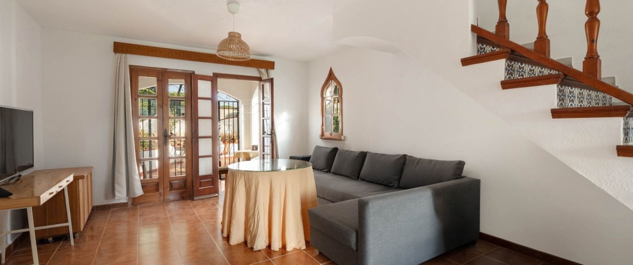 Resale - Town house - Marbella - Elviria