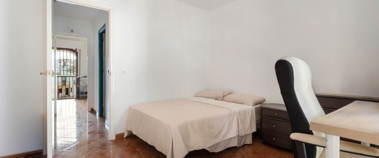Resale - Town house - Marbella - Elviria