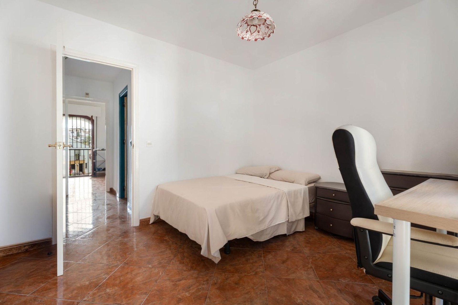 Resale - Town house - Marbella - Elviria