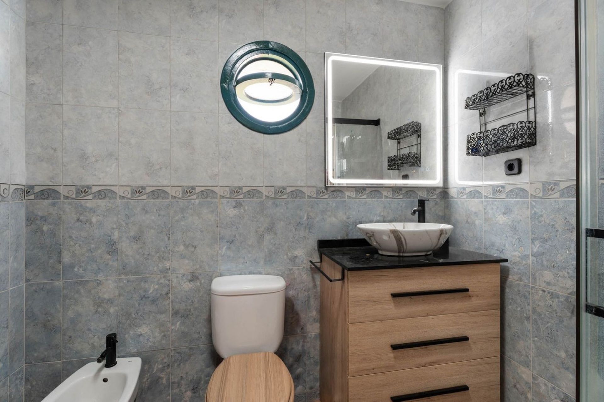 Resale - Town house - Marbella - Elviria