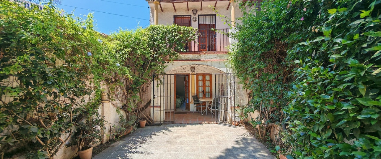 Resale - Town house - Marbella - Elviria
