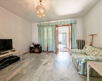 Resale - Town house - Marbella - Elviria