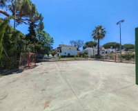 Resale - Town house - Marbella - Elviria
