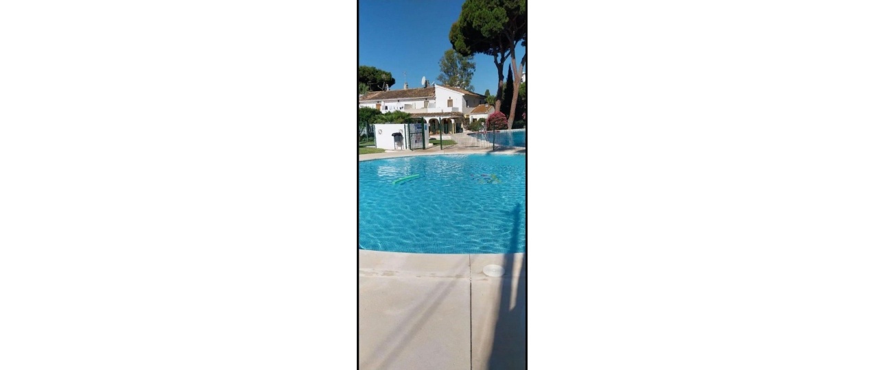 Resale - Town house - Marbella - Elviria