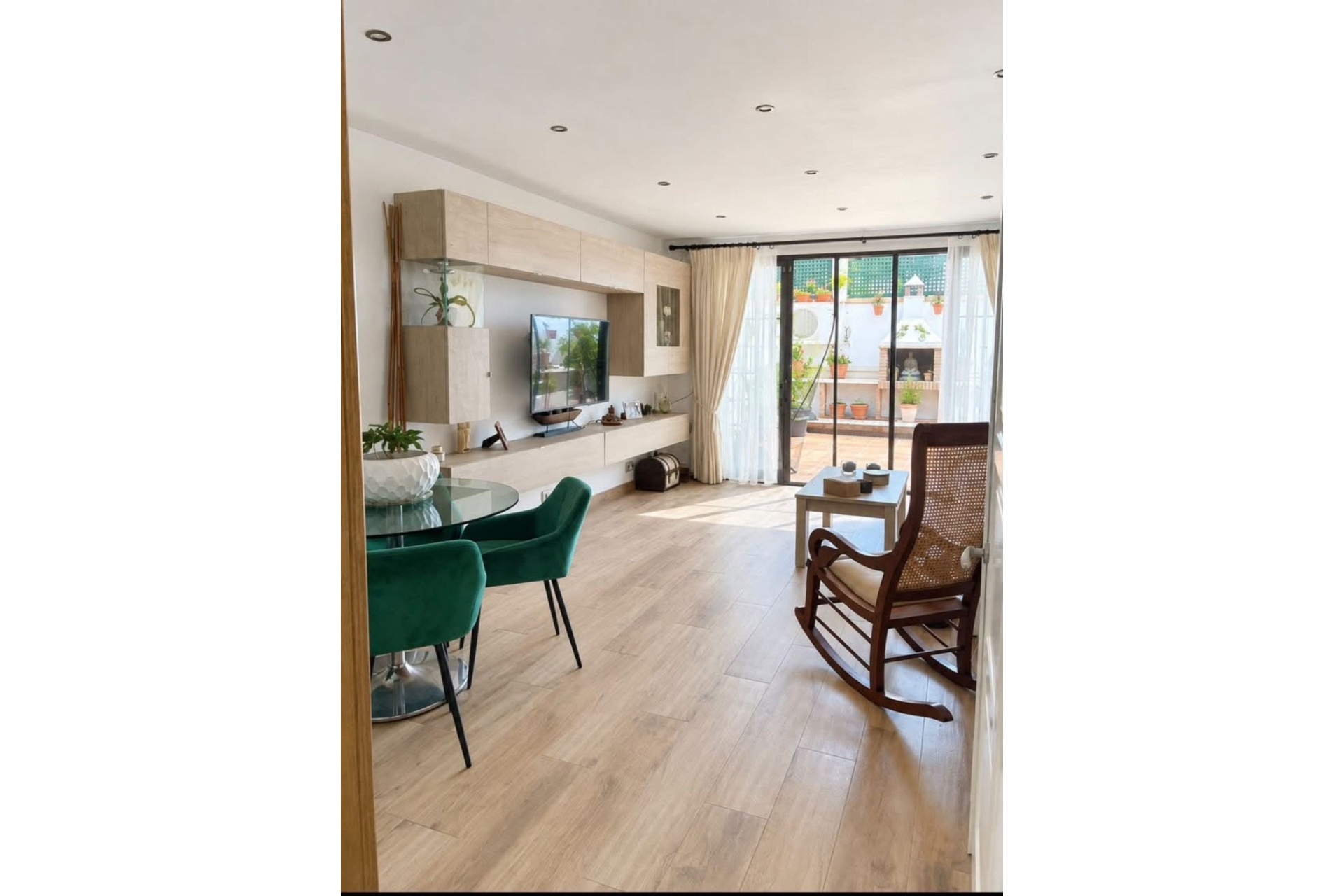 Resale - Town house - Marbella - Elviria