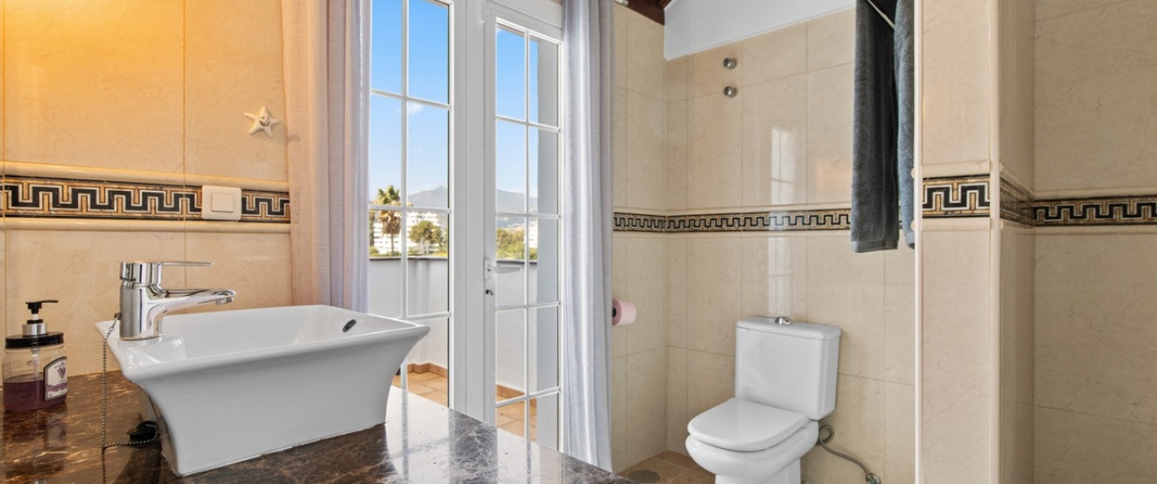 Resale - Town house - Marbella - Guadalmina Alta