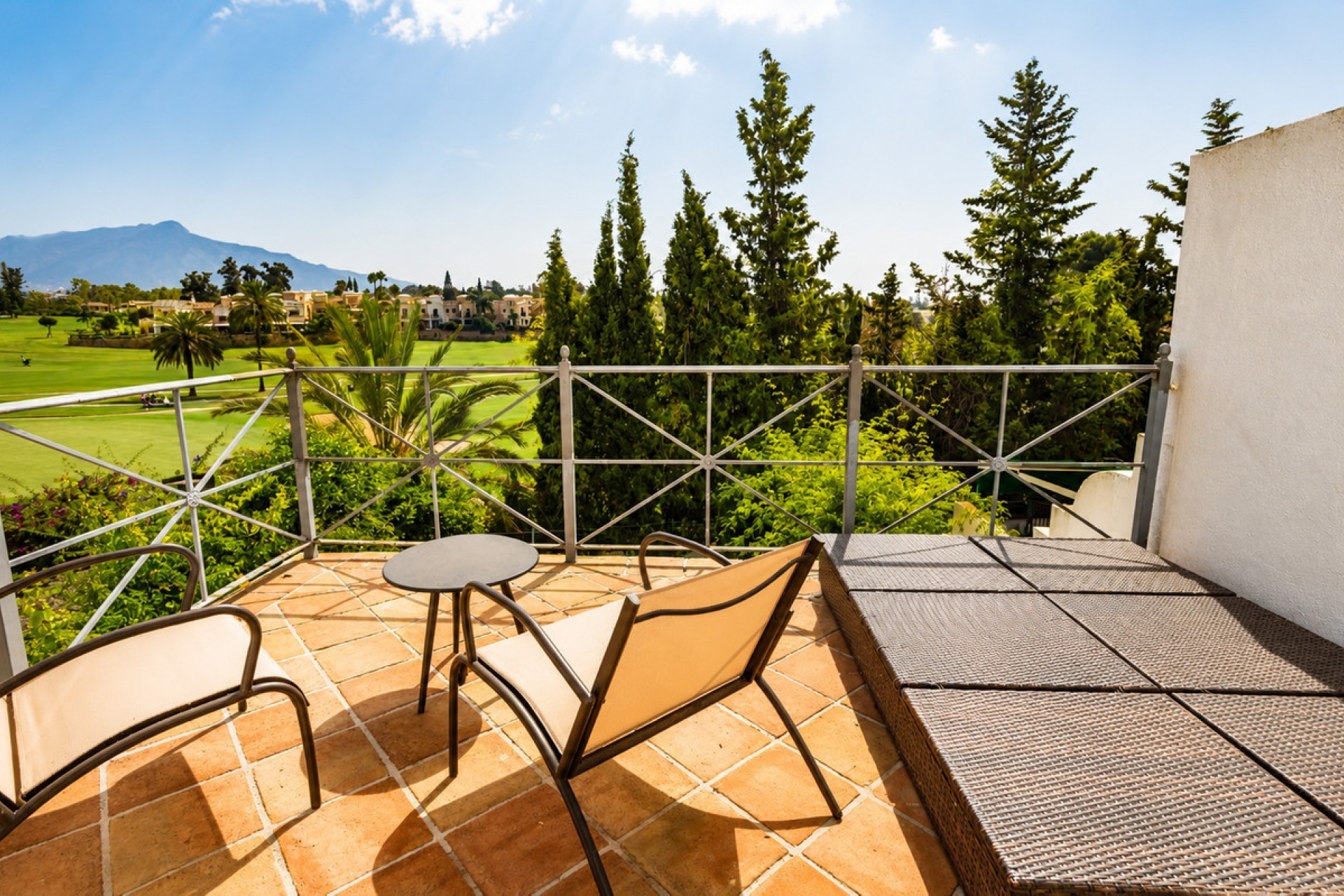 Resale - Town house - Marbella - Guadalmina Alta