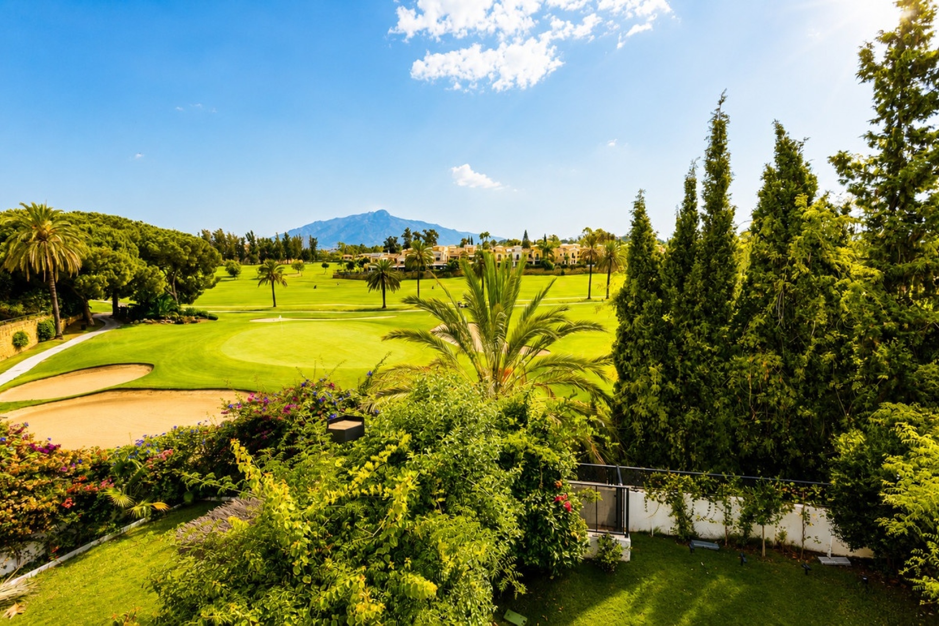 Resale - Town house - Marbella - Guadalmina Alta