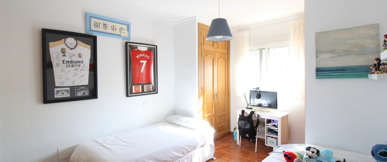 Resale - Town house - Marbella - Guadalmina Alta