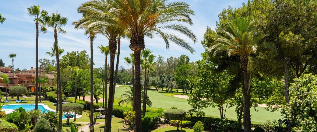 Resale - Town house - Marbella - Guadalmina Baja