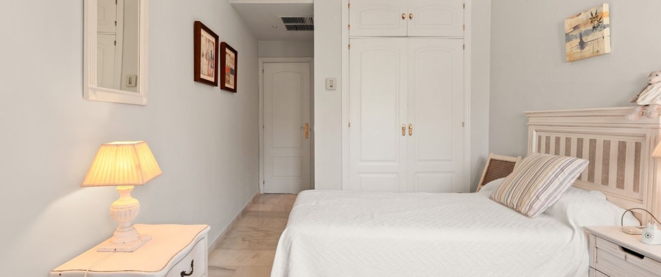 Resale - Town house - Marbella - Guadalmina Baja