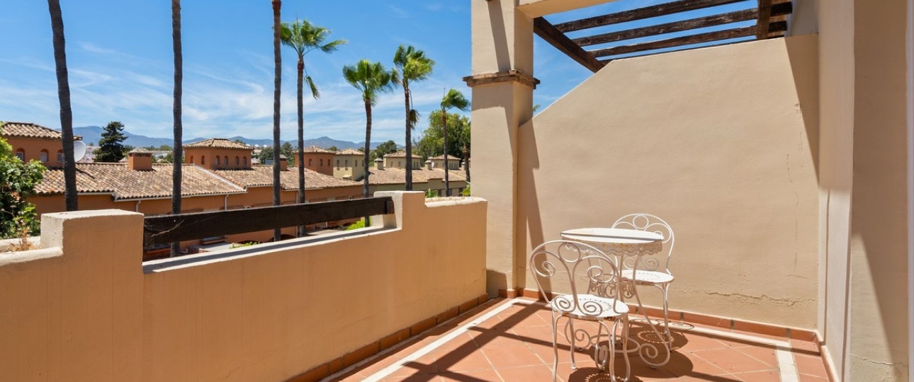 Resale - Town house - Marbella - Guadalmina Baja