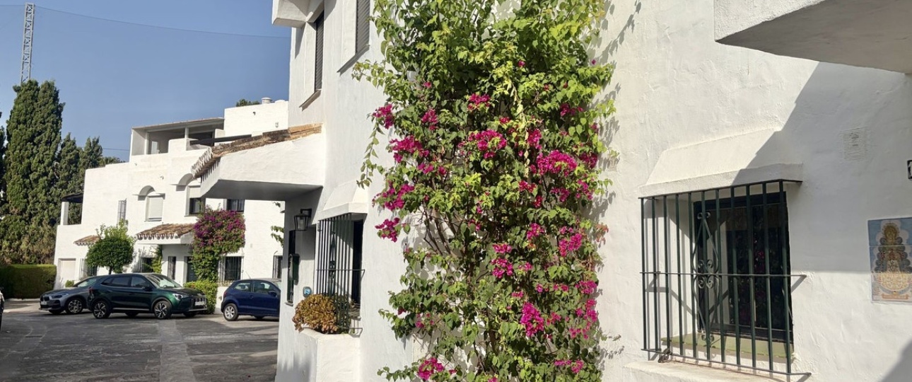 Resale - Town house - Marbella - Guadalmina Baja