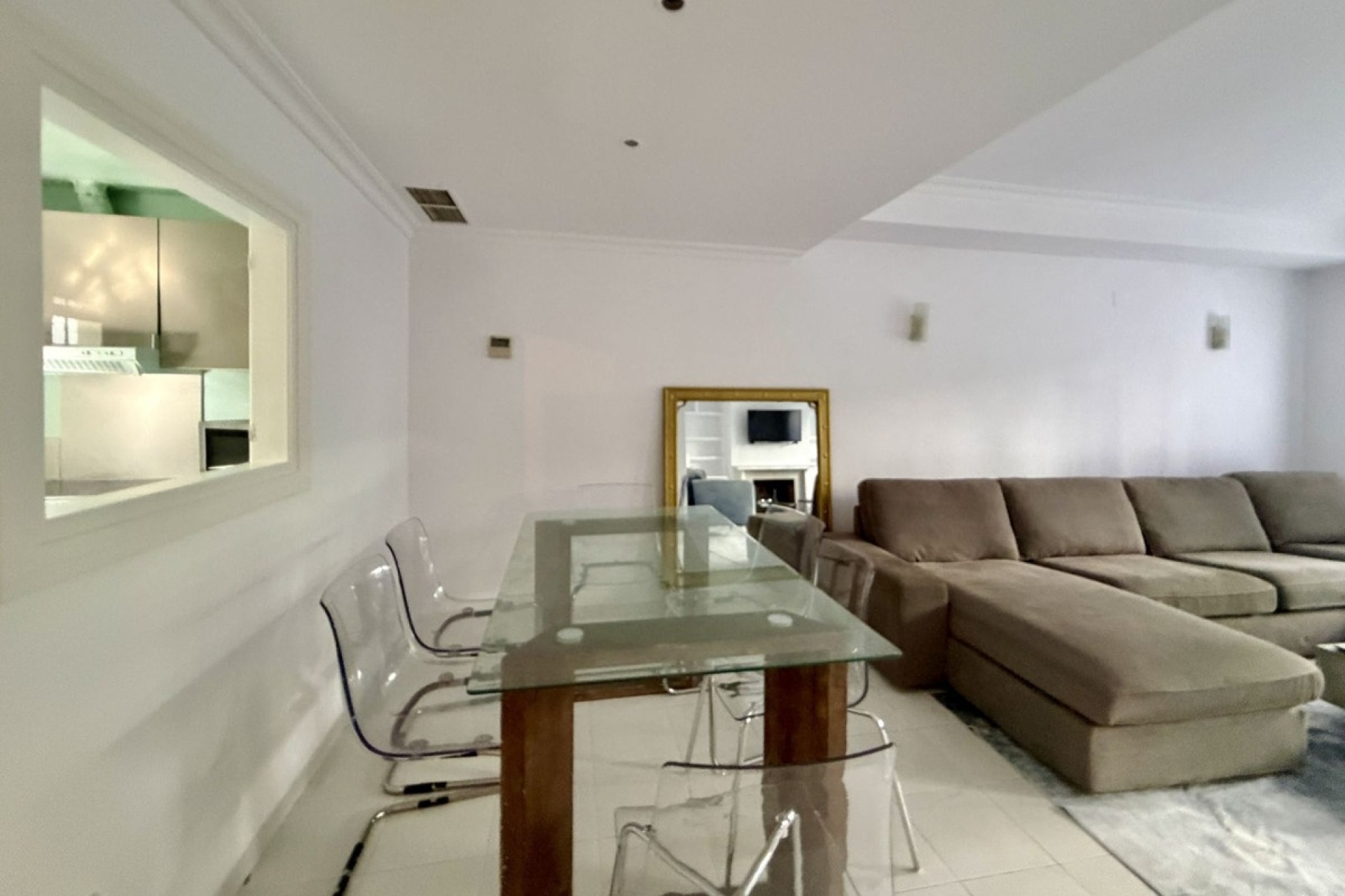 Resale - Town house - Marbella - Guadalmina Baja