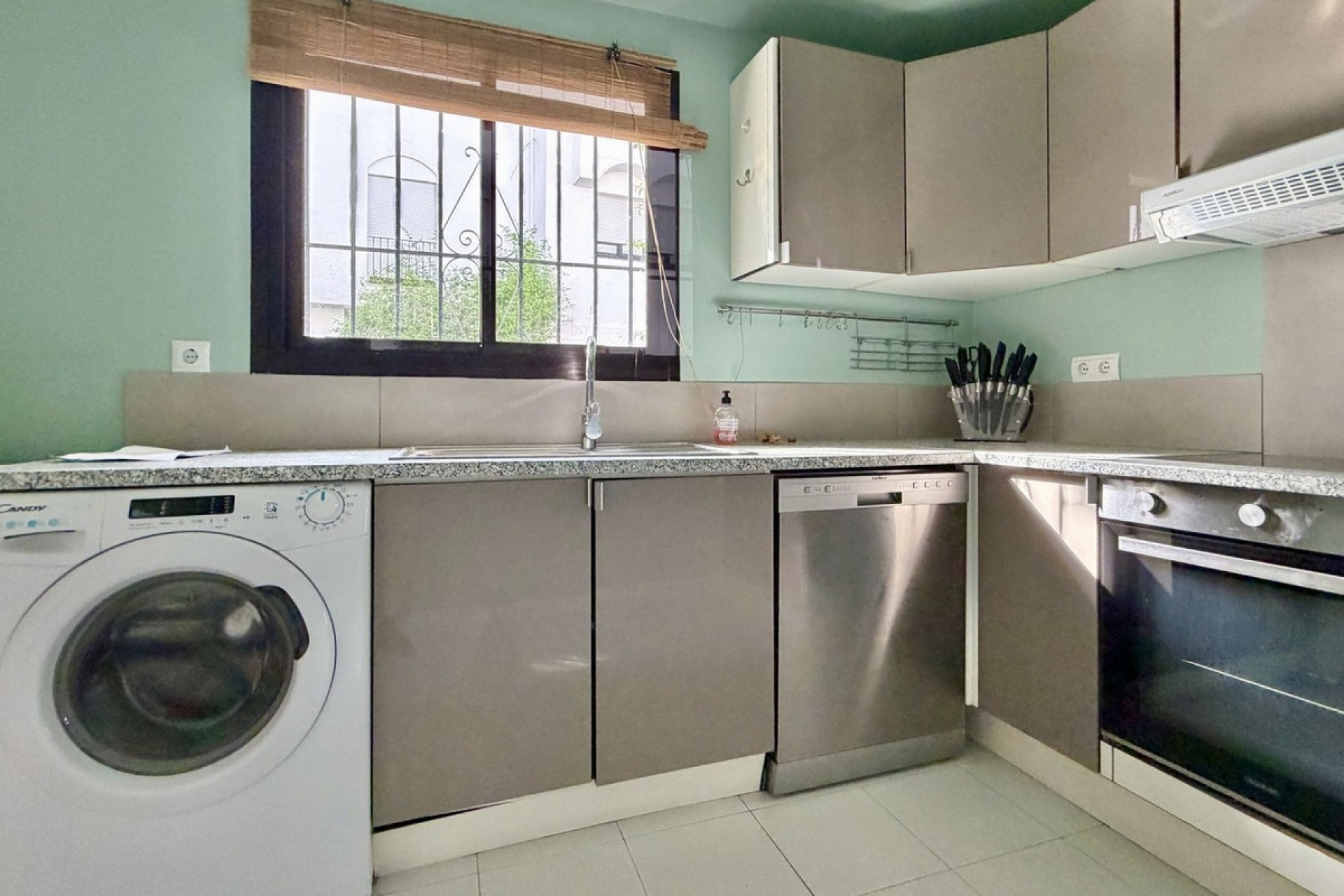 Resale - Town house - Marbella - Guadalmina Baja