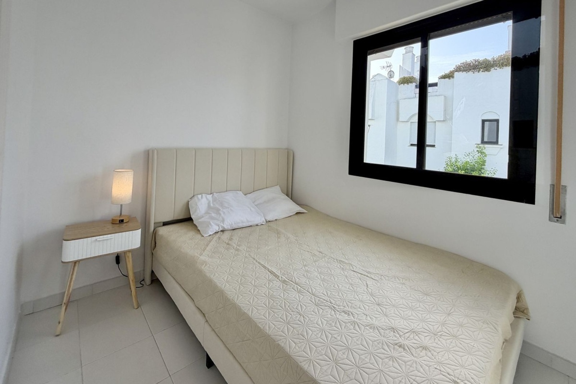 Resale - Town house - Marbella - Guadalmina Baja