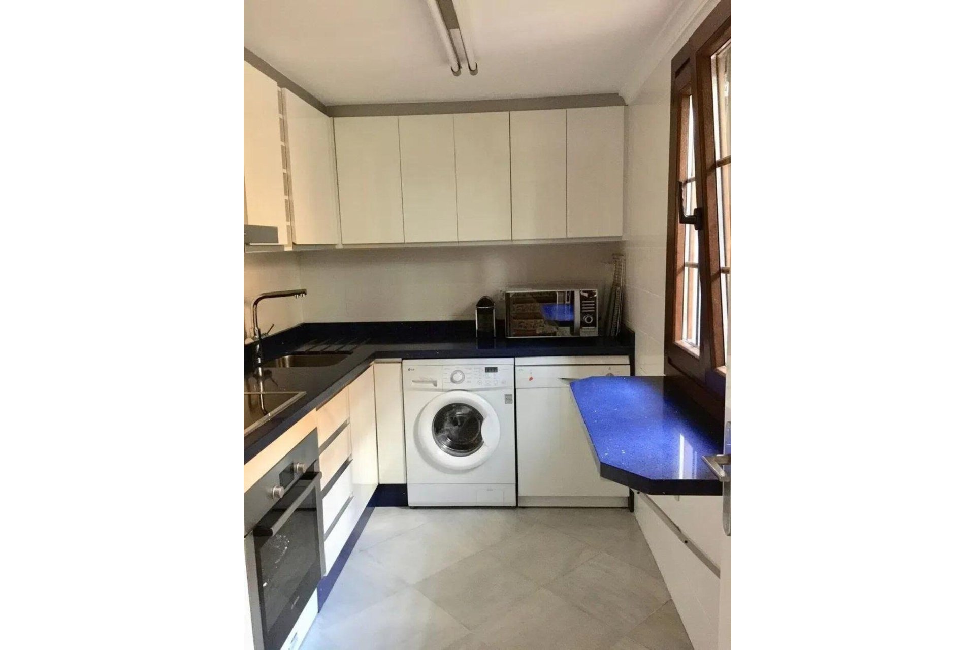 Resale - Town house - Marbella - Guadalmina Baja