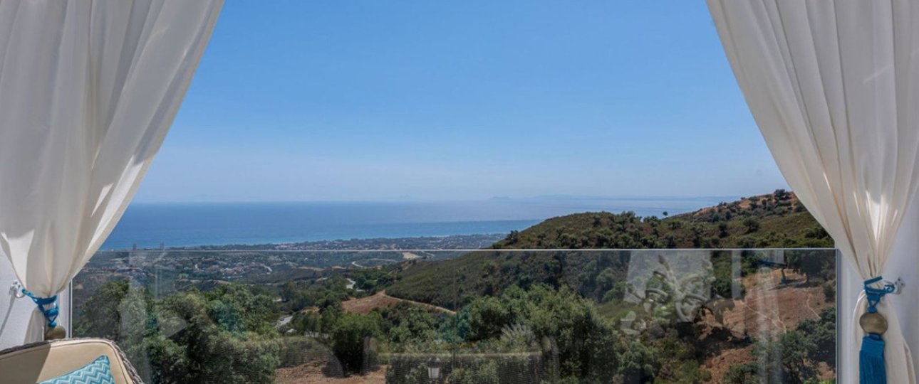 Resale - Town house - Marbella - La Mairena