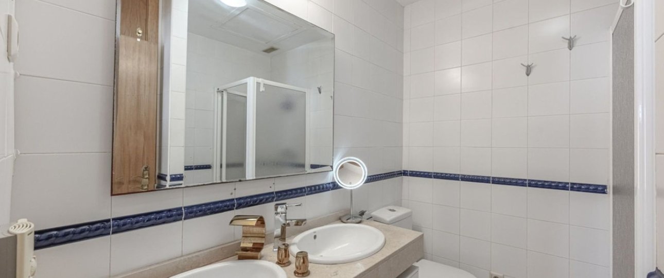 Resale - Town house - Marbella - La Mairena