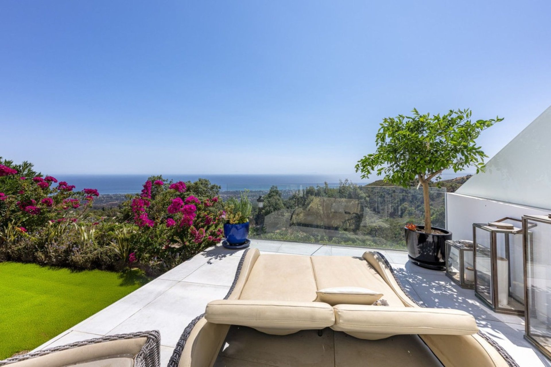 Resale - Town house - Marbella - La Mairena