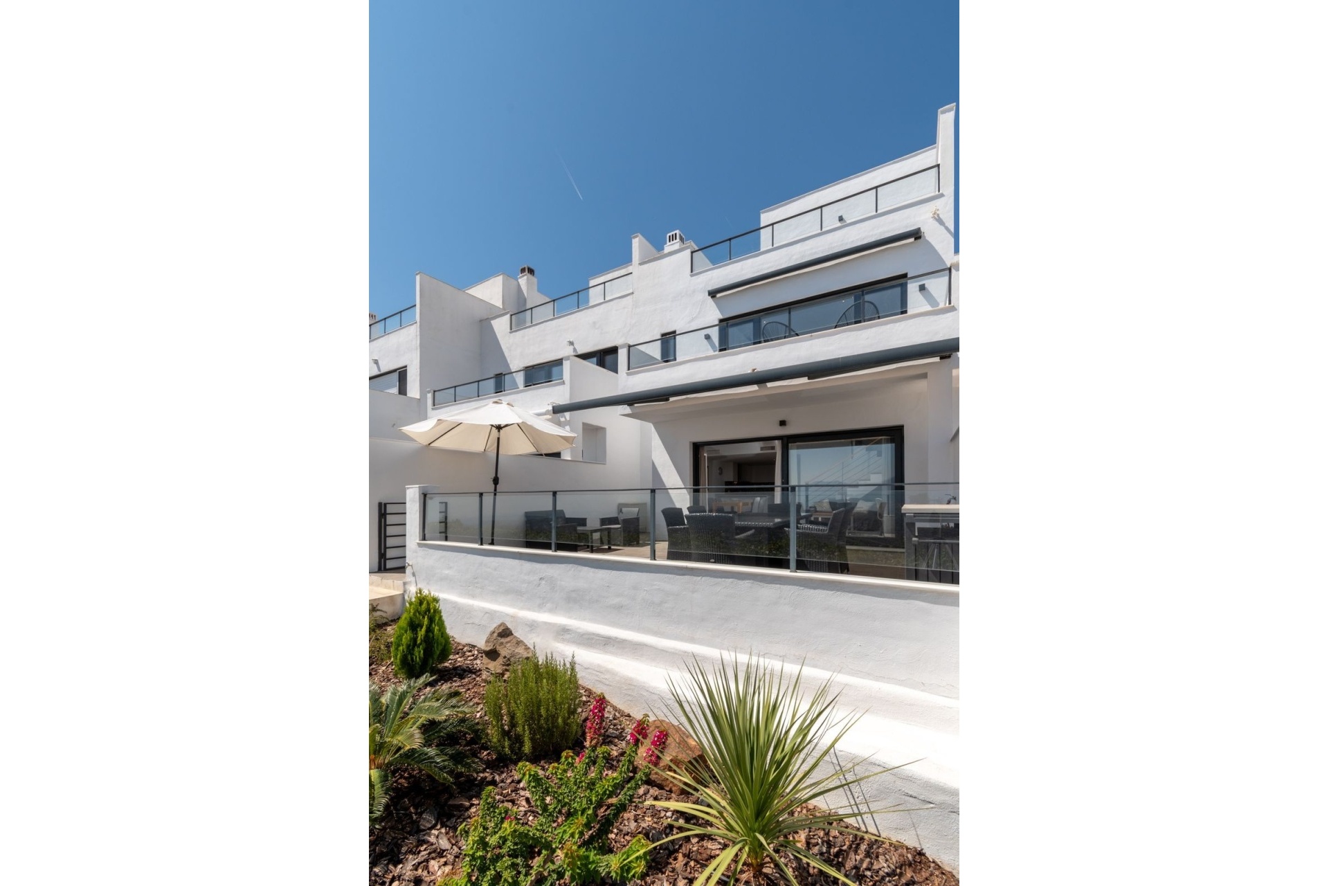 Resale - Town house - Marbella - La Mairena