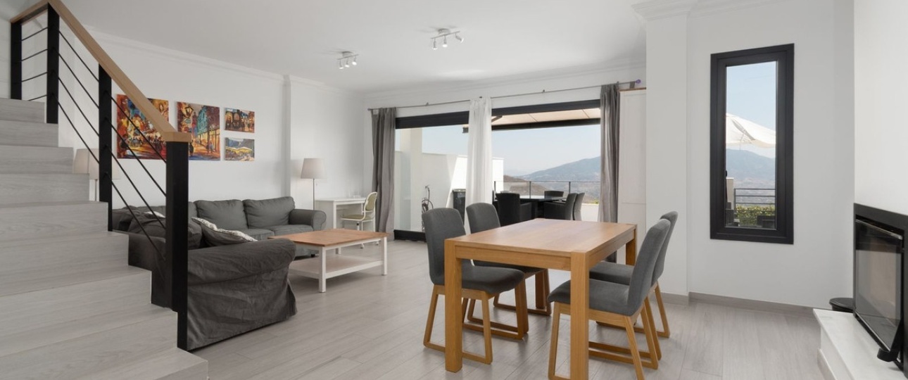 Resale - Town house - Marbella - La Mairena