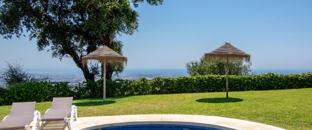 Resale - Town house - Marbella - La Mairena