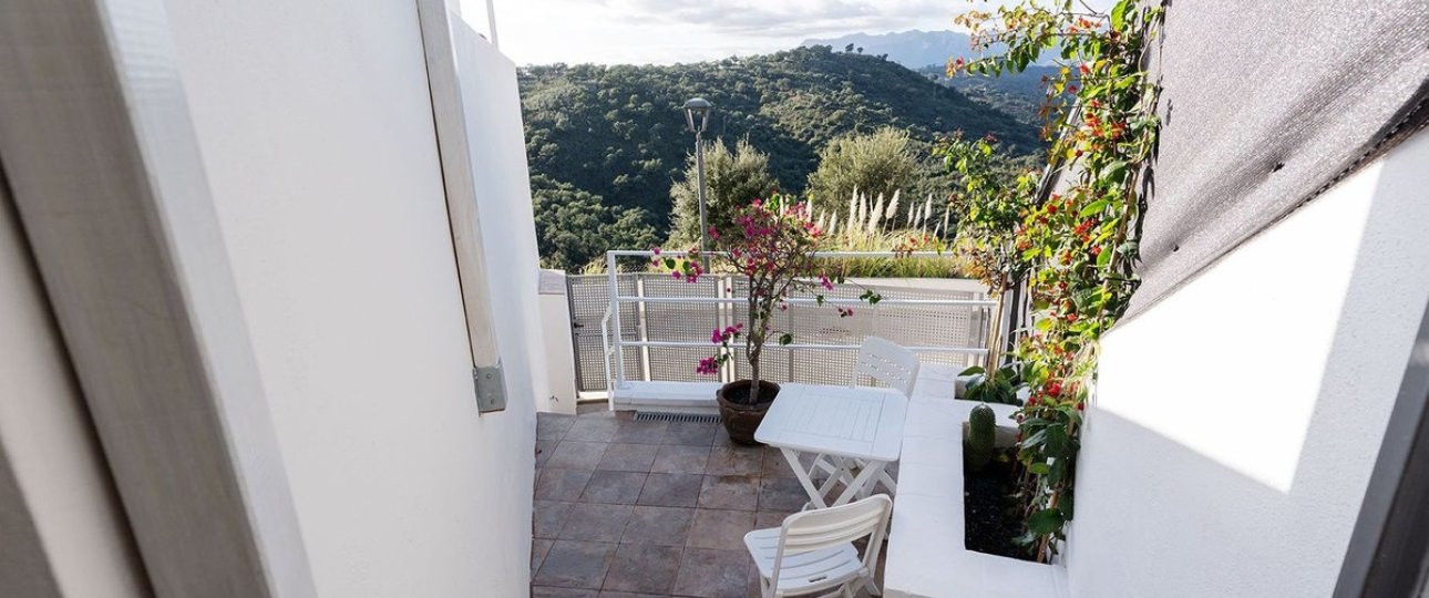 Resale - Town house - Marbella - La Mairena