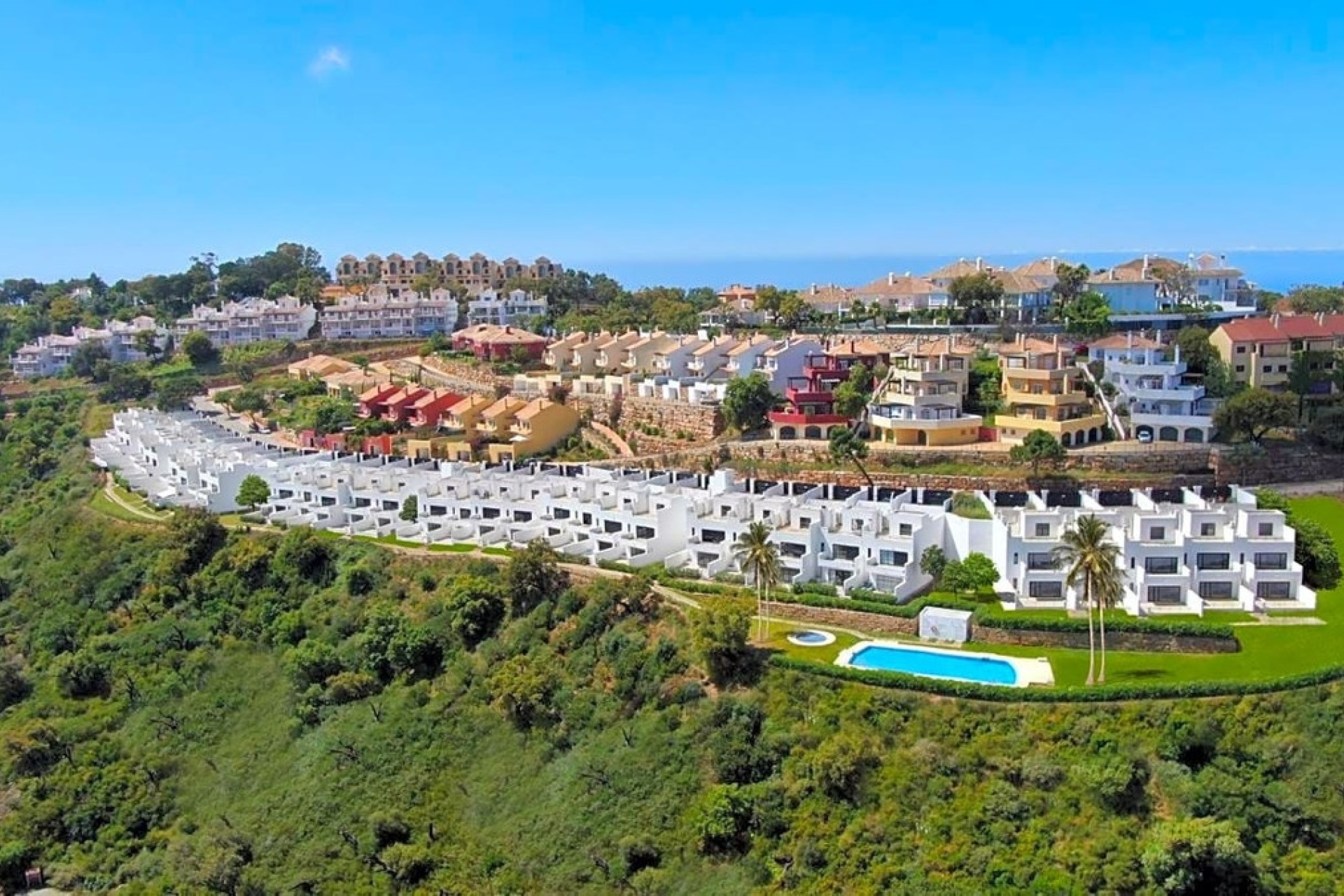 Resale - Town house - Marbella - La Mairena
