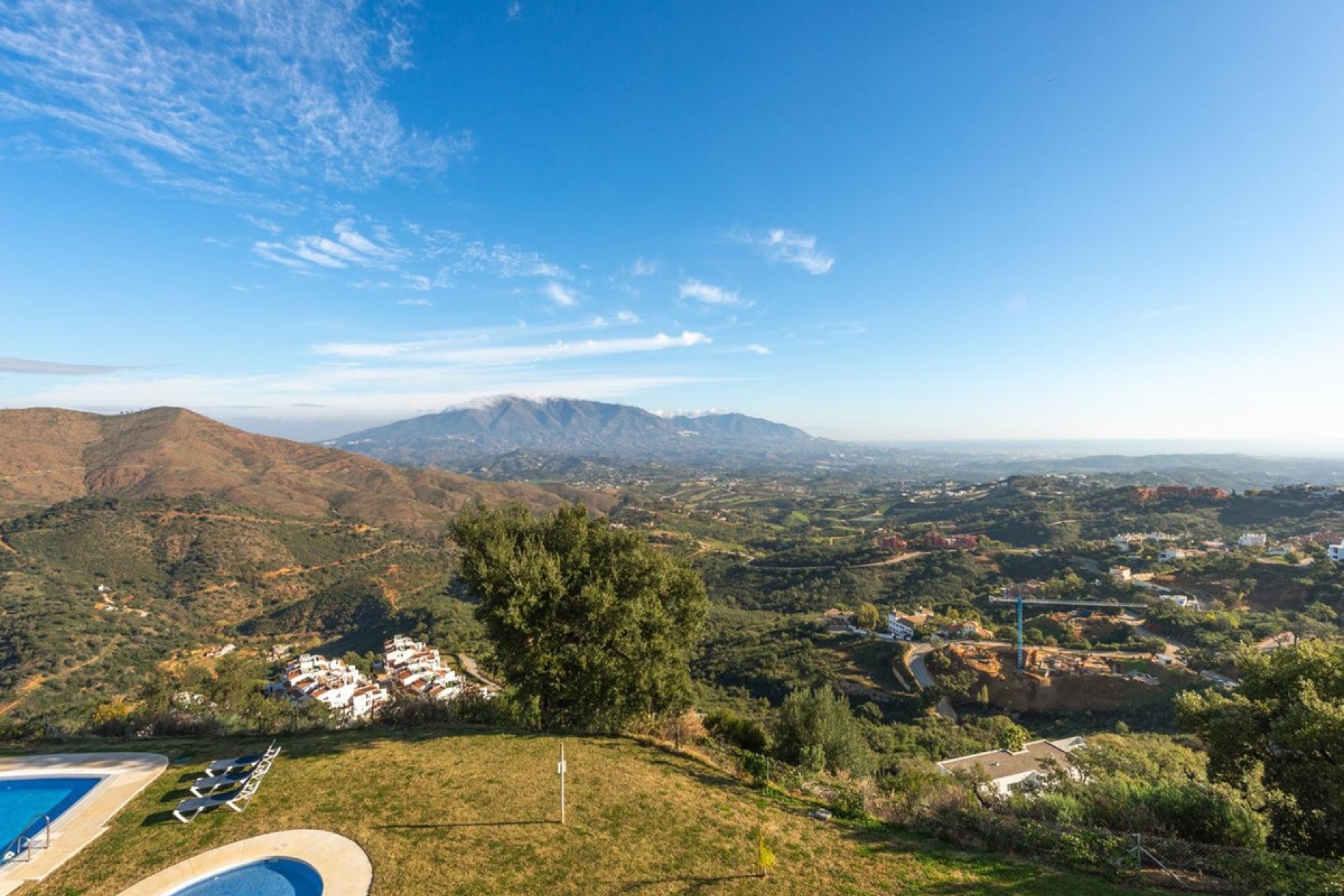 Resale - Town house - Marbella - La Mairena