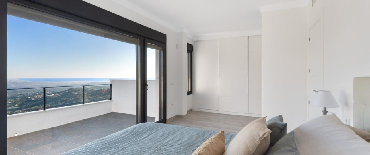 Resale - Town house - Marbella - La Mairena