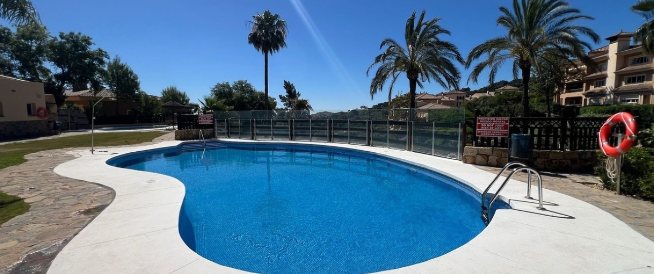 Resale - Town house - Marbella - La Mairena