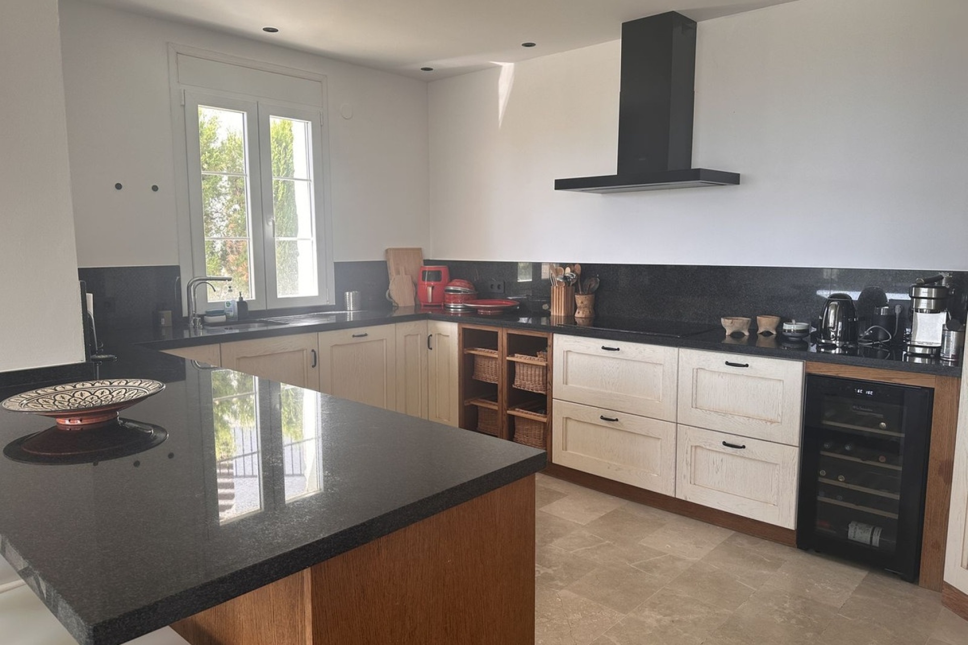 Resale - Town house - Marbella - La Mairena