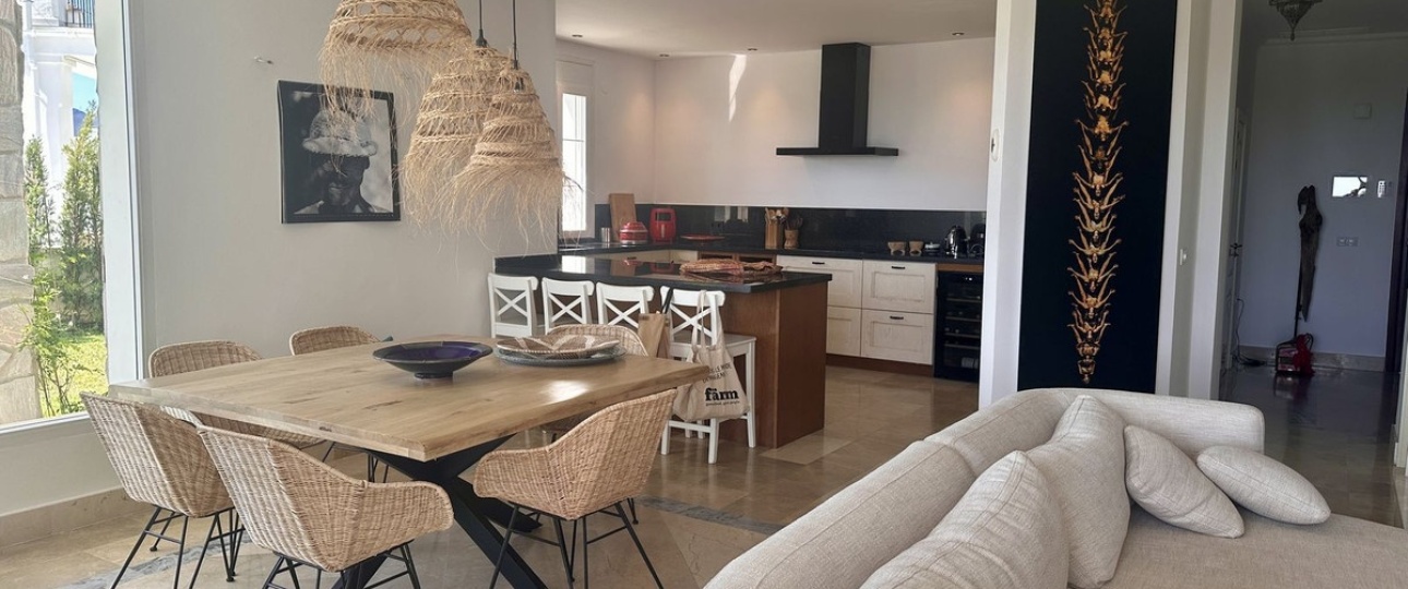 Resale - Town house - Marbella - La Mairena