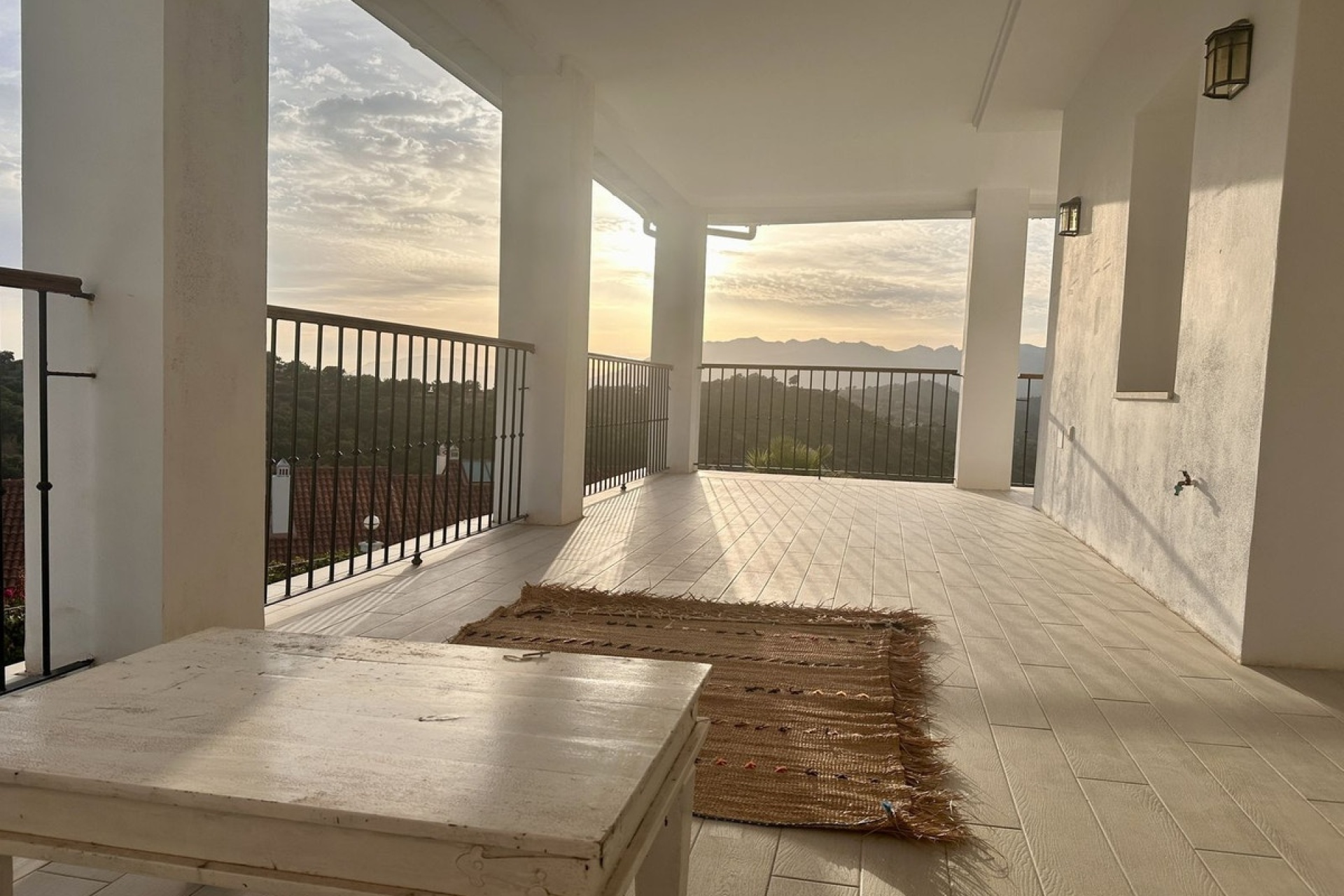 Resale - Town house - Marbella - La Mairena