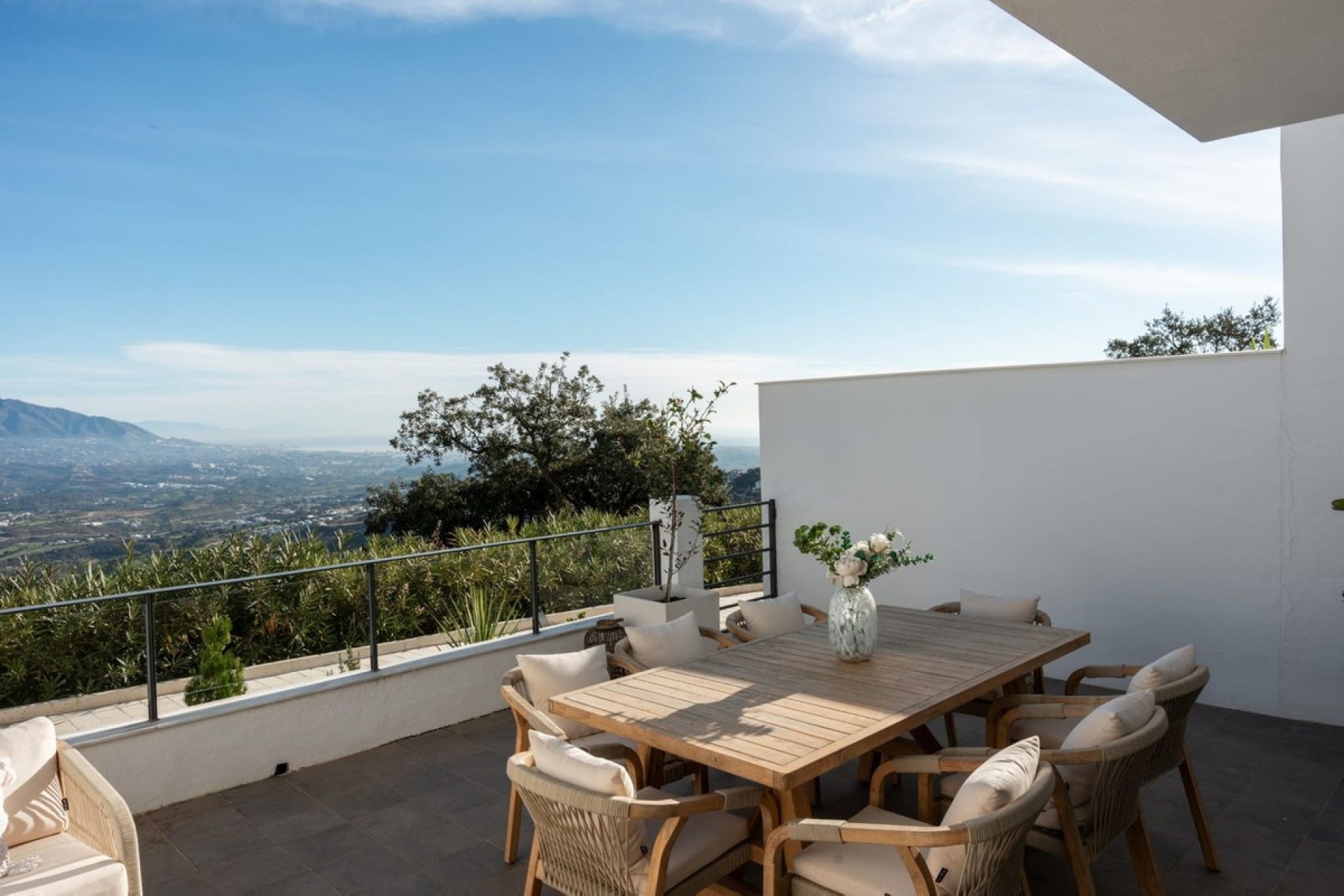 Resale - Town house - Marbella - La Mairena