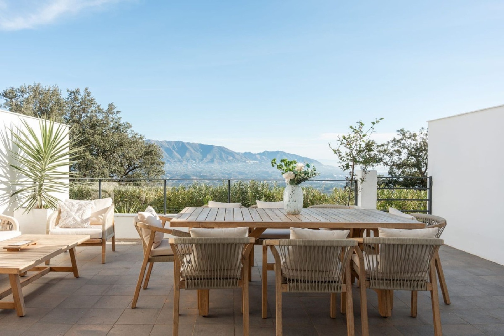 Resale - Town house - Marbella - La Mairena
