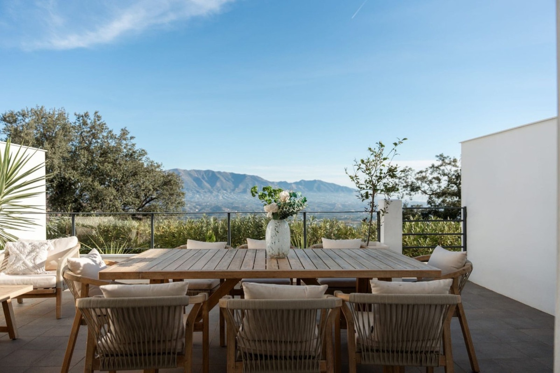Resale - Town house - Marbella - La Mairena