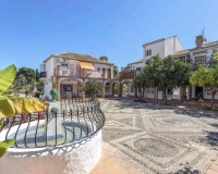 Resale - Town house - Marbella - Las Chapas