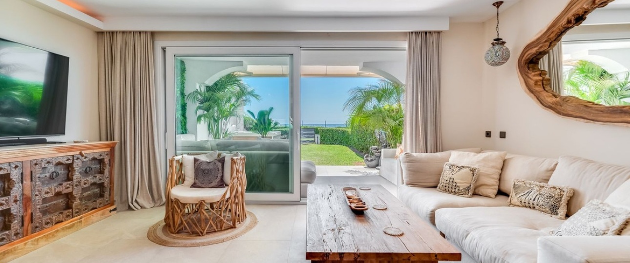 Resale - Town house - Marbella - Las Chapas