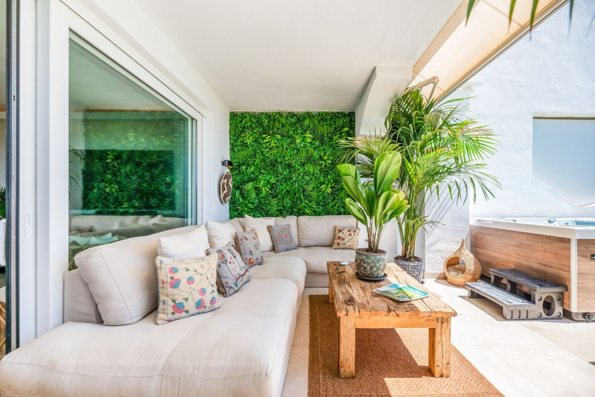 Resale - Town house - Marbella - Las Chapas