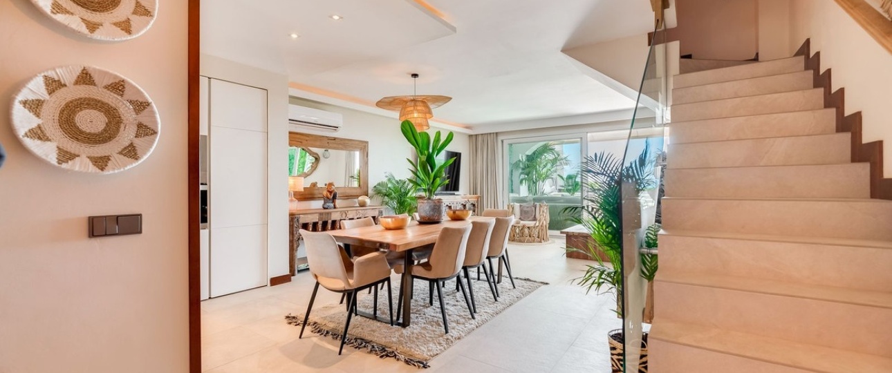 Resale - Town house - Marbella - Las Chapas