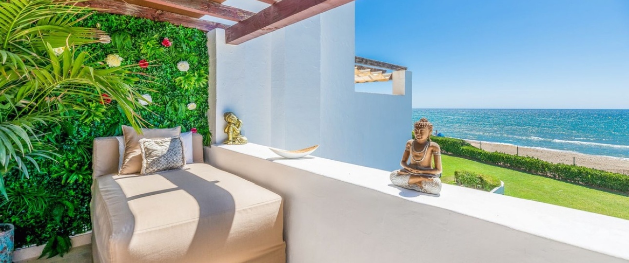 Resale - Town house - Marbella - Las Chapas