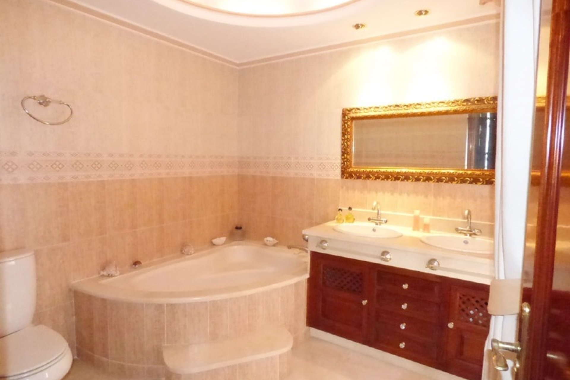 Resale - Town house - Marbella - Marbella Centro