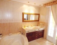 Resale - Town house - Marbella - Marbella Centro