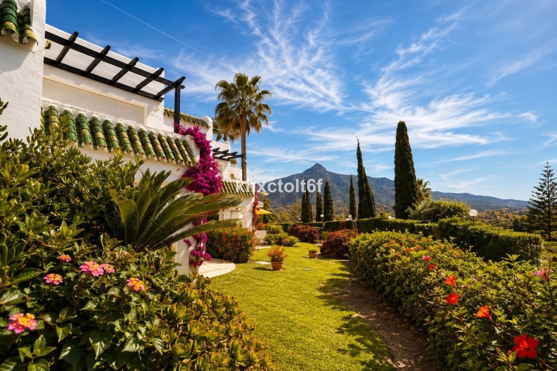 Resale - Town house - Marbella - Marbella Centro