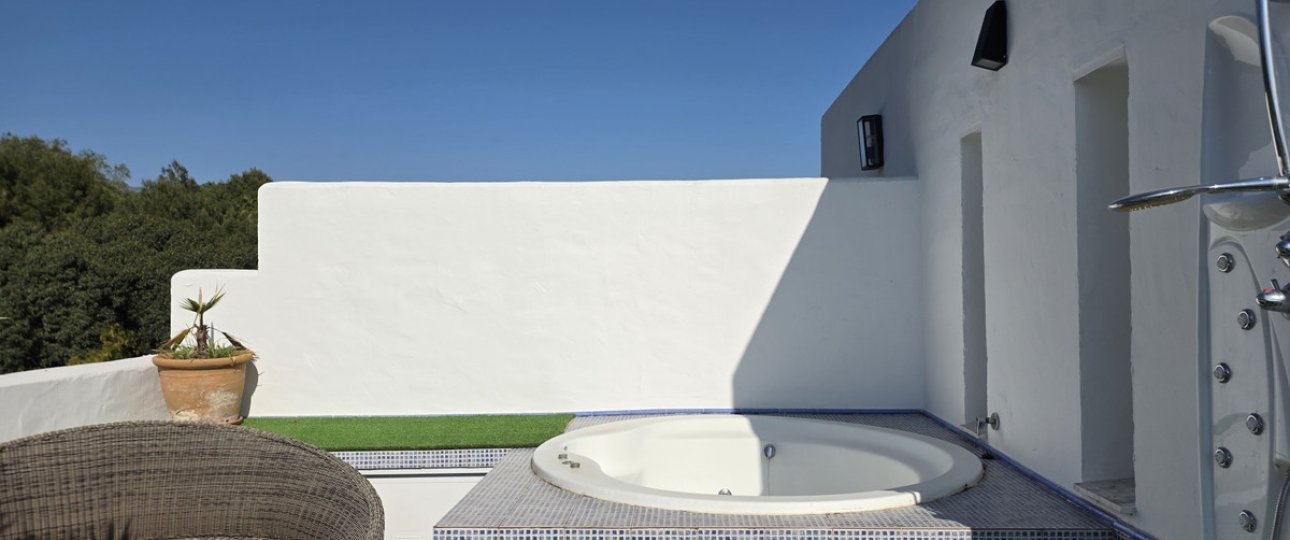 Resale - Town house - Marbella - Nagüeles