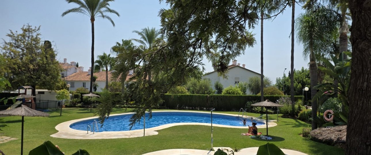 Resale - Town house - Marbella - Nagüeles