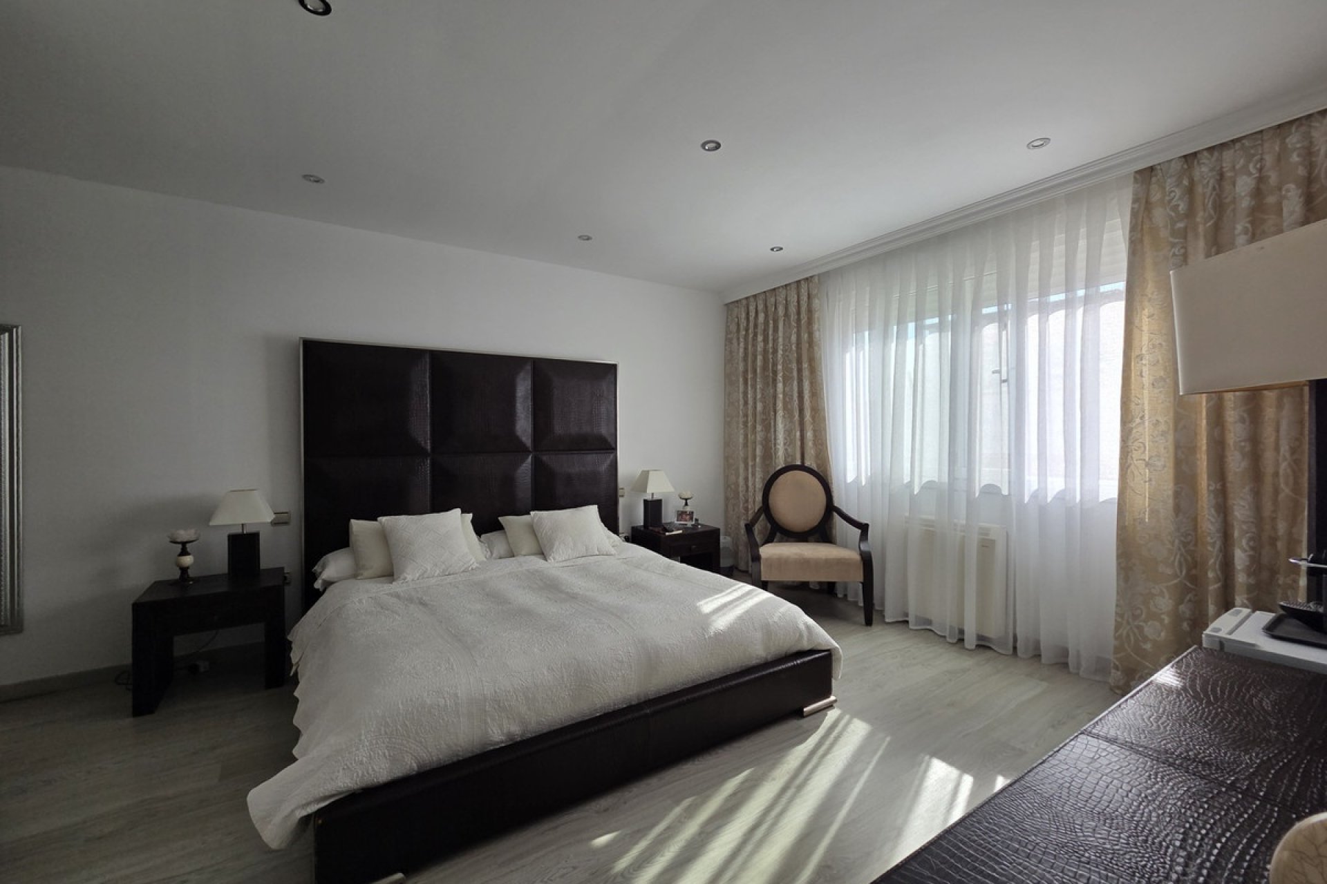 Resale - Town house - Marbella - Nagüeles